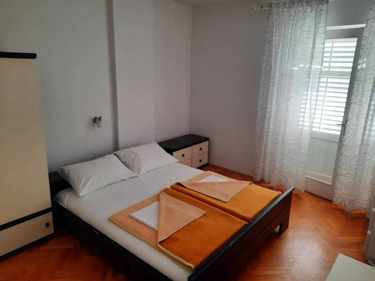 Apartman Matusan Palit55 Раб Екстериор снимка