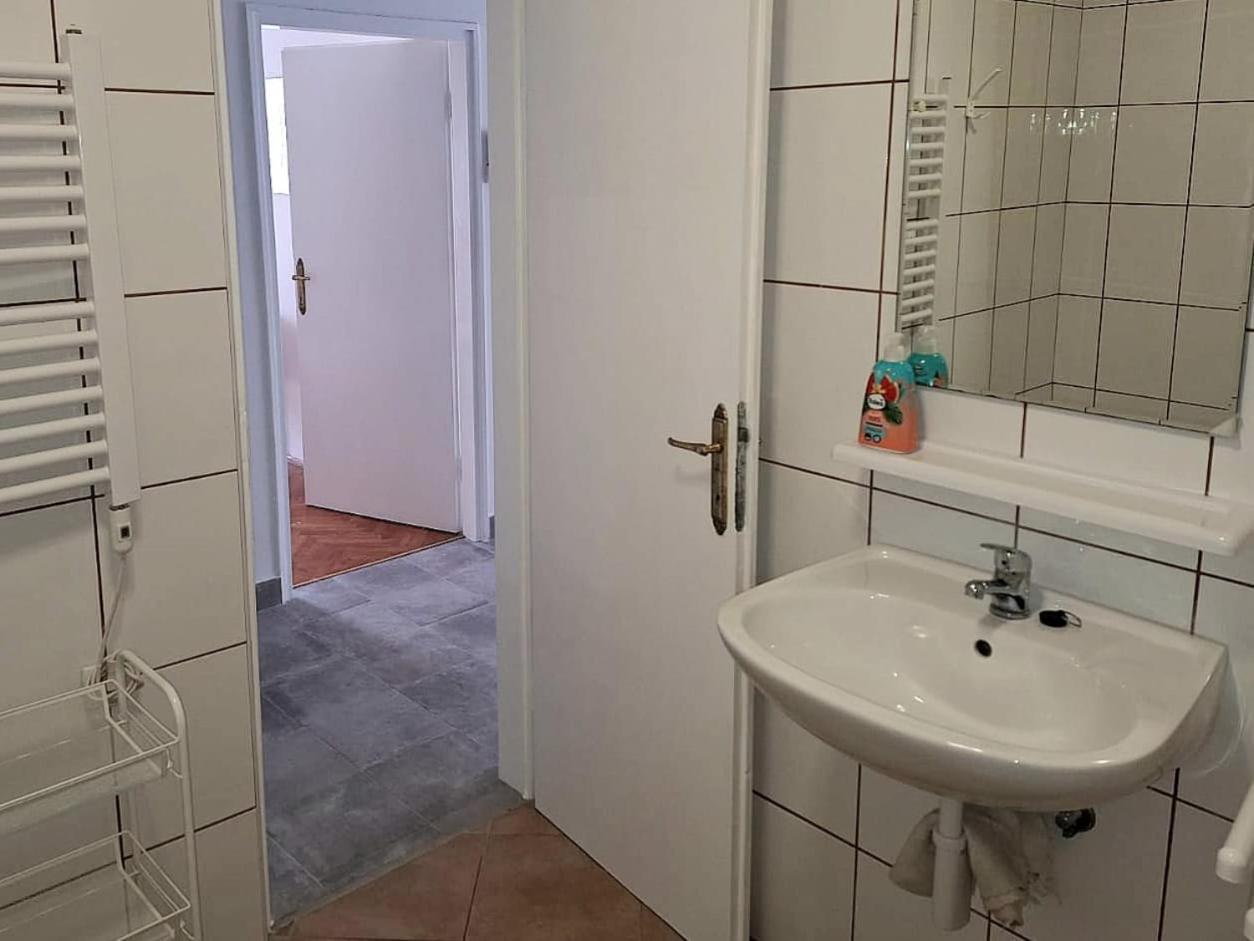 Apartman Matusan Palit55 Раб Екстериор снимка